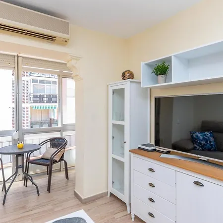 Stylish 1br In The Heart Of Town Apartment Fuengirola